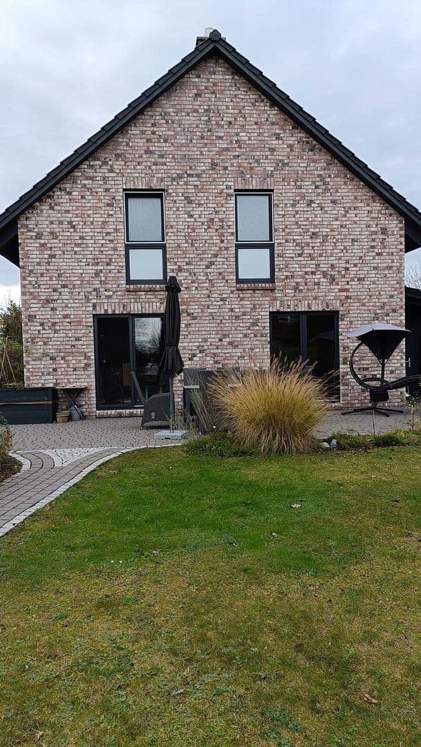 Predaj domu 130 m², pozemek 1.000 m², Hollern-Twielenfleth, Dolné Sasko Predaj domu 130 m², pozemek 1.000 m², Hollern-Twielenfleth, Dolné Sasko