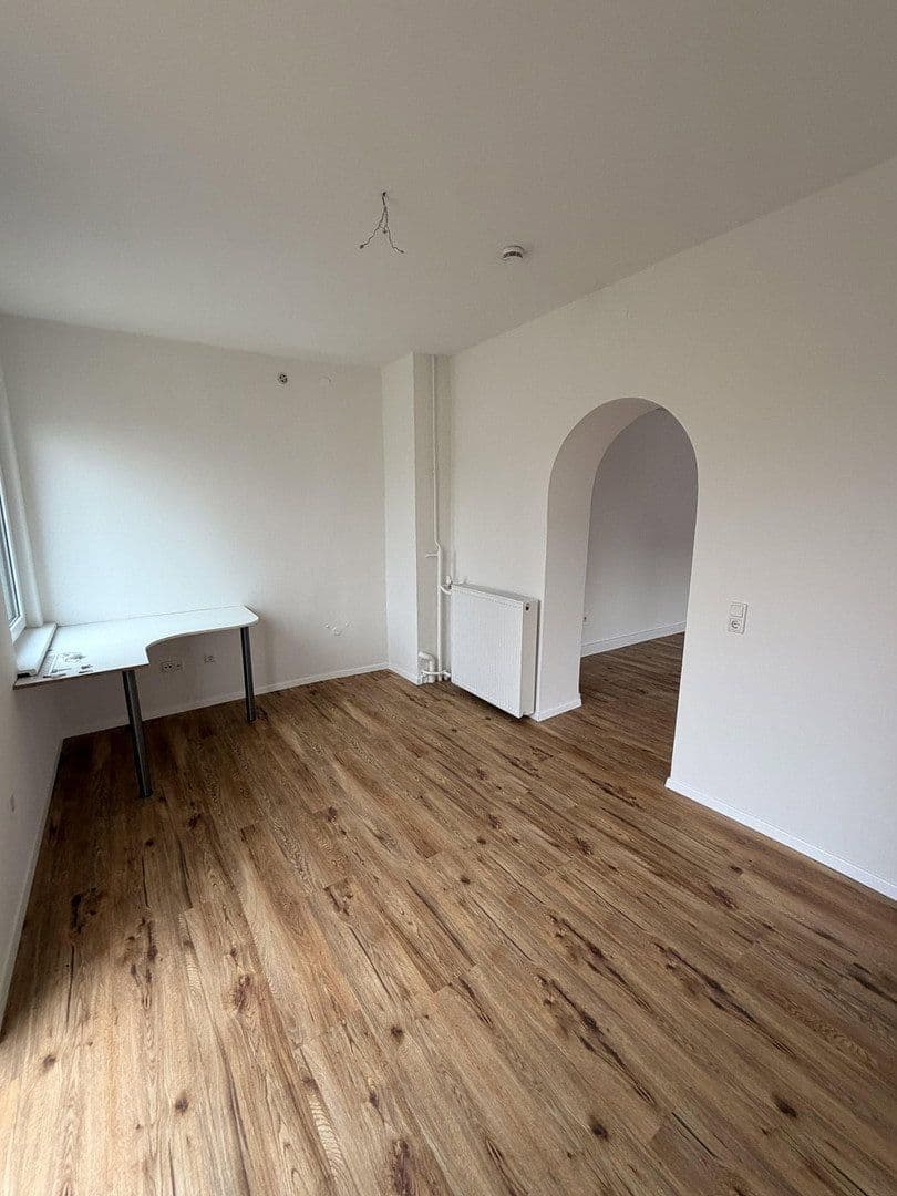 Prenájom bytu 5-izbový 138 m², Bahnhofstraße 18, Neustadt an der Aisch, Bavorsko Prenájom bytu 5-izbový 138 m², Bahnhofstraße 18, Neustadt an der Aisch, Bavorsko