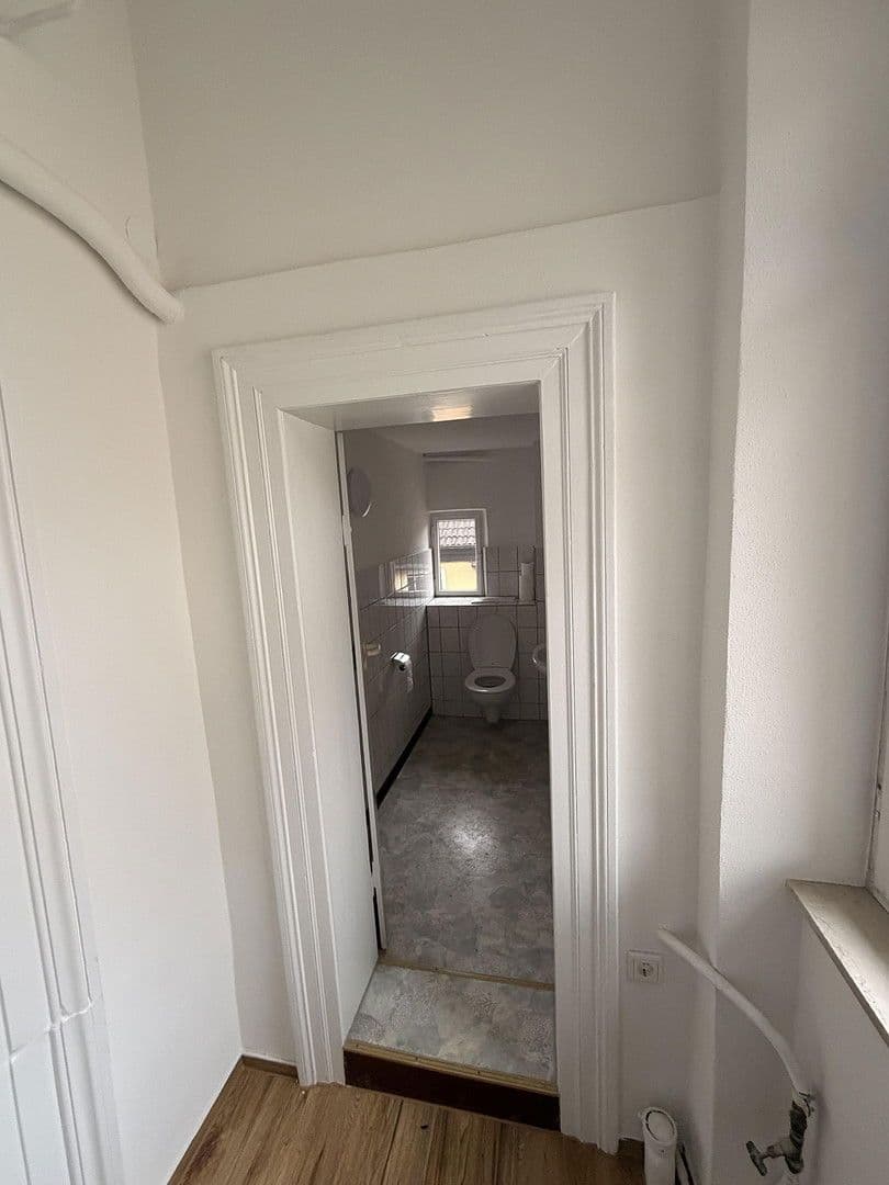 Prenájom bytu 5-izbový 138 m², Bahnhofstraße 18, Neustadt an der Aisch, Bavorsko Prenájom bytu 5-izbový 138 m², Bahnhofstraße 18, Neustadt an der Aisch, Bavorsko