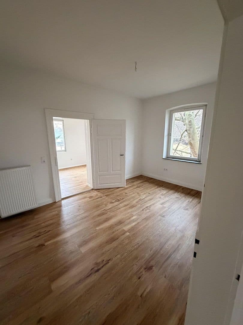 Prenájom bytu 5-izbový 138 m², Bahnhofstraße 18, Neustadt an der Aisch, Bavorsko Prenájom bytu 5-izbový 138 m², Bahnhofstraße 18, Neustadt an der Aisch, Bavorsko