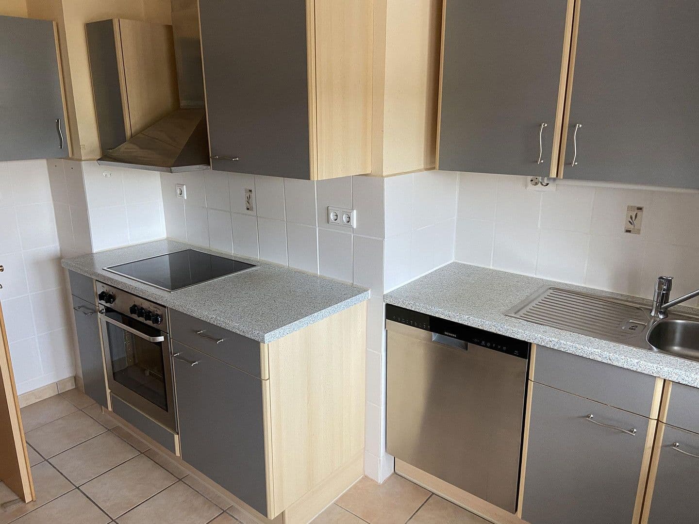 Prenájom bytu 3-izbový 75 m², Kaiser-Friedrich-Str. 90, Pforzheim, Bádensko-Wurttembersko Prenájom bytu 3-izbový 75 m², Kaiser-Friedrich-Str. 90, Pforzheim, Bádensko-Wurttembersko