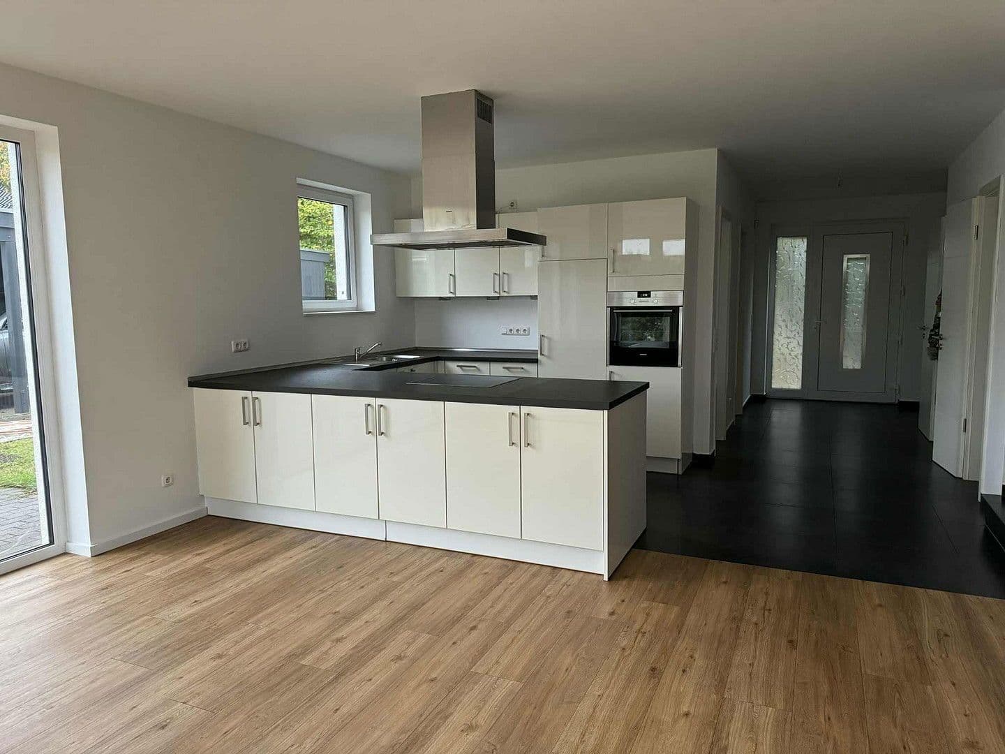 Predaj domu 130 m², pozemek 350 m², Bad Bramstedt, Šlezvicko-Holštajnsko Predaj domu 130 m², pozemek 350 m², Bad Bramstedt, Šlezvicko-Holštajnsko