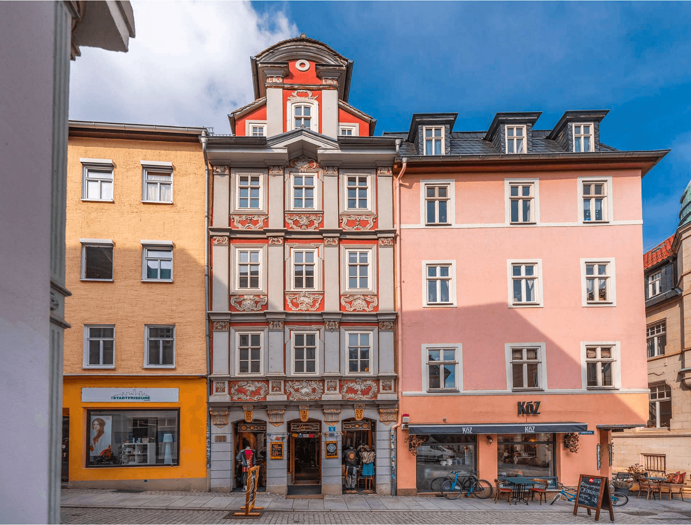 Prenájom bytu 4-izbový 114 m², Saalstraße 5, Jena, Durínsko Prenájom bytu 4-izbový 114 m², Saalstraße 5, Jena, Durínsko