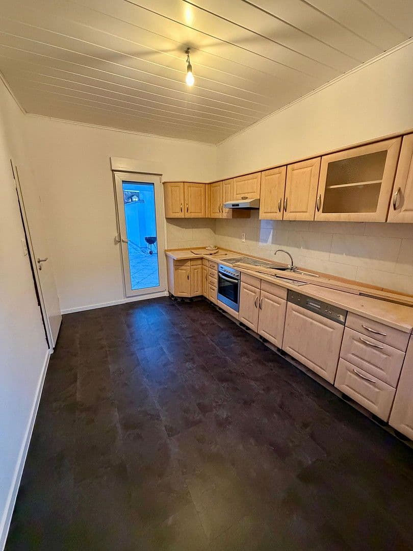 Prenájom bytu 4-izbový 115 m², Großer Katthagen 12, Helmstedt, Dolné Sasko Prenájom bytu 4-izbový 115 m², Großer Katthagen 12, Helmstedt, Dolné Sasko