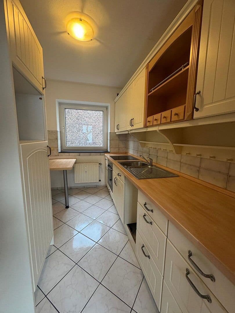 Prenájom bytu 2-izbový 50 m², Josefstr. 30, Gelsenkirchen, Severné Porýnie - Westfálsko Prenájom bytu 2-izbový 50 m², Josefstr. 30, Gelsenkirchen, Severné Porýnie - Westfálsko