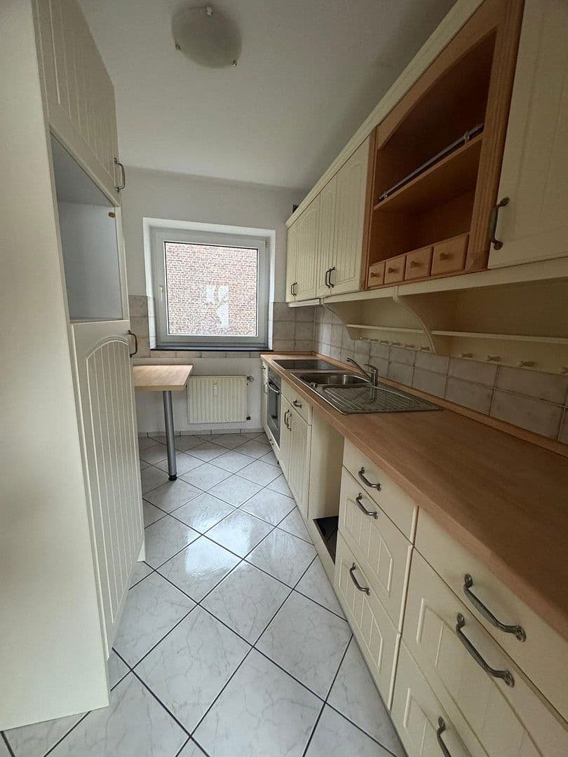 Prenájom bytu 2-izbový 50 m², Josefstr. 30, Gelsenkirchen, Severné Porýnie - Westfálsko Prenájom bytu 2-izbový 50 m², Josefstr. 30, Gelsenkirchen, Severné Porýnie - Westfálsko