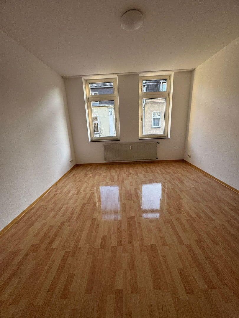 Prenájom bytu 4-izbový 103 m², Josefstr. 30, Gelsenkirchen, Severné Porýnie - Westfálsko Prenájom bytu 4-izbový 103 m², Josefstr. 30, Gelsenkirchen, Severné Porýnie - Westfálsko