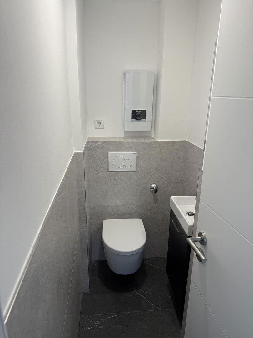 Prenájom bytu 3-izbový 77 m², Flaschenhofstraße 43, Nürnberg, Bavorsko Prenájom bytu 3-izbový 77 m², Flaschenhofstraße 43, Nürnberg, Bavorsko