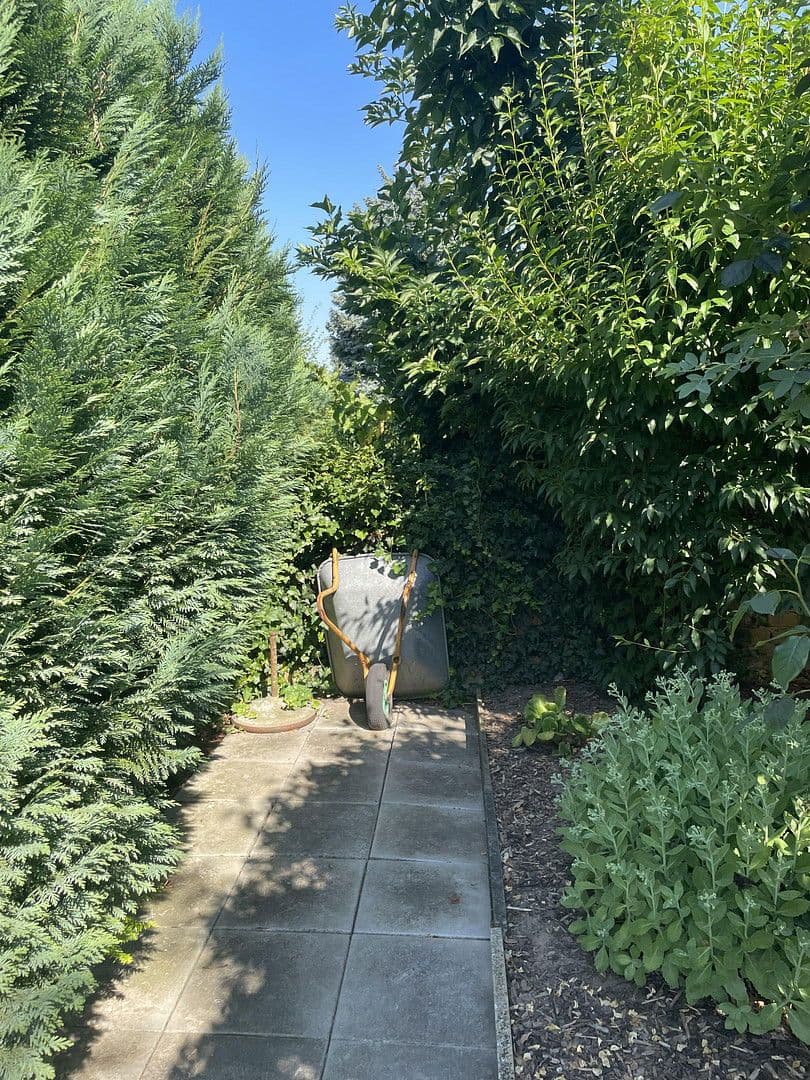 Predaj domu 170 m², pozemek 684 m², Frankfurt, Hesensko Predaj domu 170 m², pozemek 684 m², Frankfurt, Hesensko