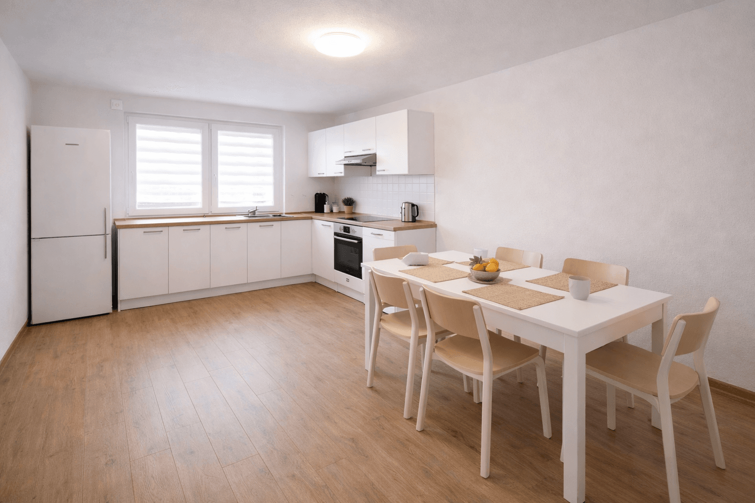 Prenájom bytu 4-izbový 103 m², Liebknechtstraße 94, Oberhausen, Severné Porýnie - Westfálsko Prenájom bytu 4-izbový 103 m², Liebknechtstraße 94, Oberhausen, Severné Porýnie - Westfálsko