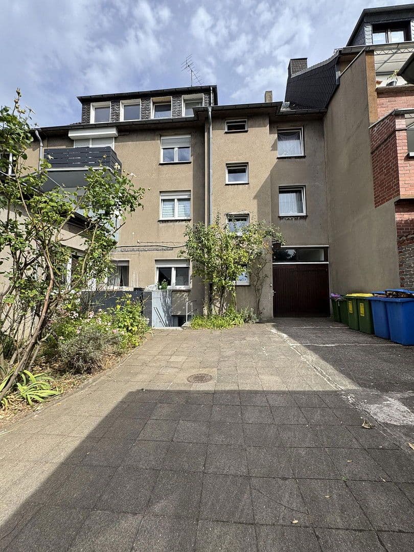 Prenájom bytu 4-izbový 103 m², Liebknechtstraße 94, Oberhausen, Severné Porýnie - Westfálsko Prenájom bytu 4-izbový 103 m², Liebknechtstraße 94, Oberhausen, Severné Porýnie - Westfálsko