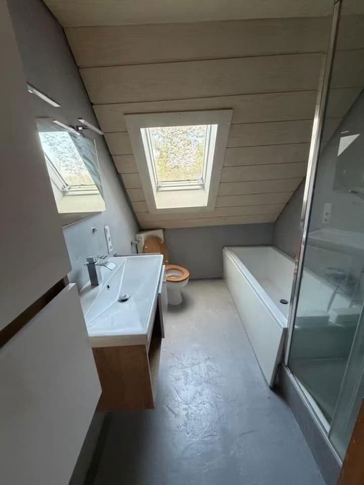 Prenájom domu 355 m², pozemek 220 m², Kellerstr 3, Pfaffenhofen, Bavorsko Prenájom domu 355 m², pozemek 220 m², Kellerstr 3, Pfaffenhofen, Bavorsko