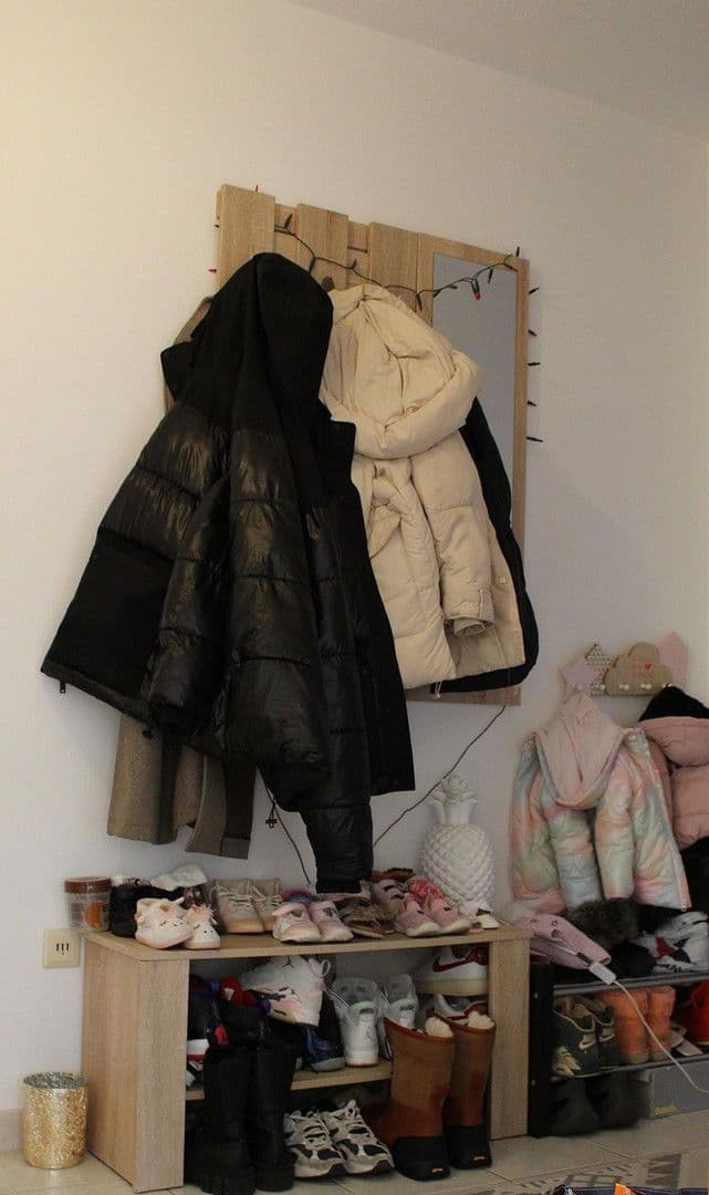 Prenájom bytu 3-izbový 86 m², Uffenheim, Bavorsko Prenájom bytu 3-izbový 86 m², Uffenheim, Bavorsko