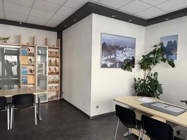 Predaj kancelárie 32 m², Marie-Bernays-Platz, Mannheim, Bádensko-Wurttembersko Predaj kancelárie 32 m², Marie-Bernays-Platz, Mannheim, Bádensko-Wurttembersko