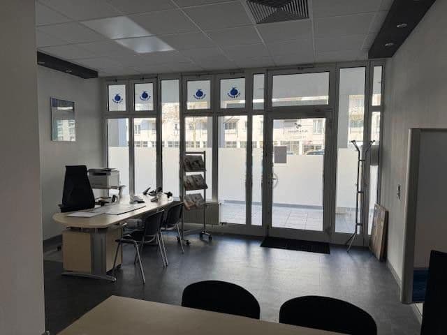 Predaj kancelárie 32 m², Marie-Bernays-Platz, Mannheim, Bádensko-Wurttembersko Predaj kancelárie 32 m², Marie-Bernays-Platz, Mannheim, Bádensko-Wurttembersko