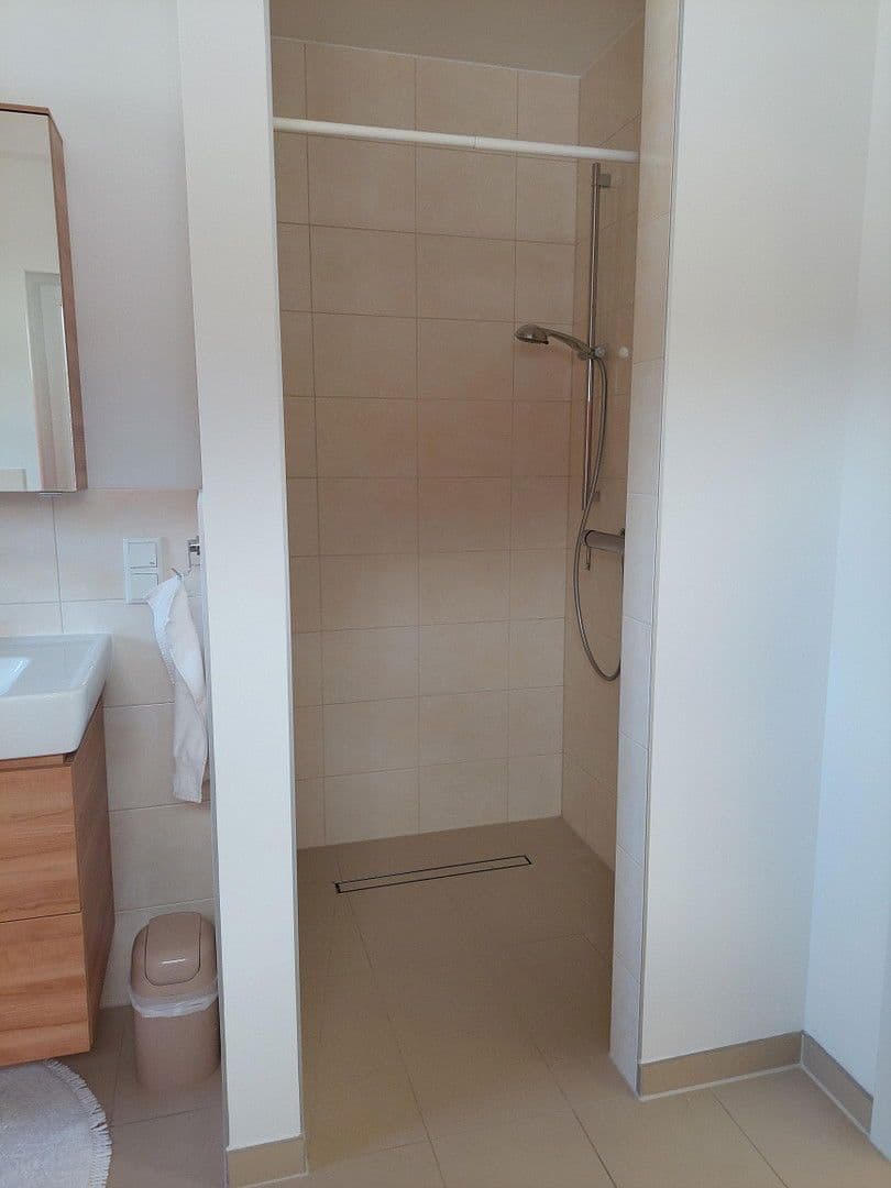 Predaj domu 132 m², pozemek 549 m², Bad Kreuznach, Porýnie-Falcko Predaj domu 132 m², pozemek 549 m², Bad Kreuznach, Porýnie-Falcko