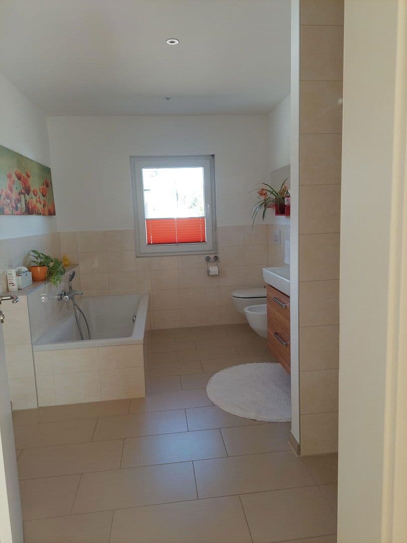 Predaj domu 132 m², pozemek 549 m², Bad Kreuznach, Porýnie-Falcko Predaj domu 132 m², pozemek 549 m², Bad Kreuznach, Porýnie-Falcko