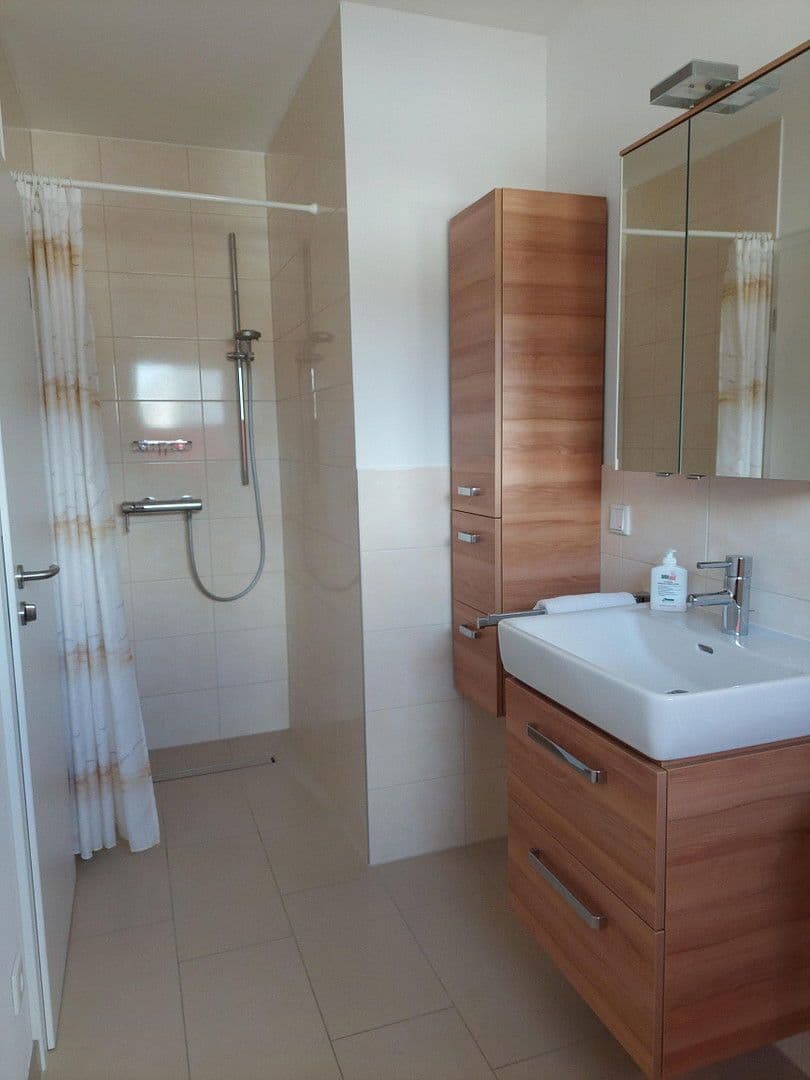 Predaj domu 132 m², pozemek 549 m², Bad Kreuznach, Porýnie-Falcko Predaj domu 132 m², pozemek 549 m², Bad Kreuznach, Porýnie-Falcko