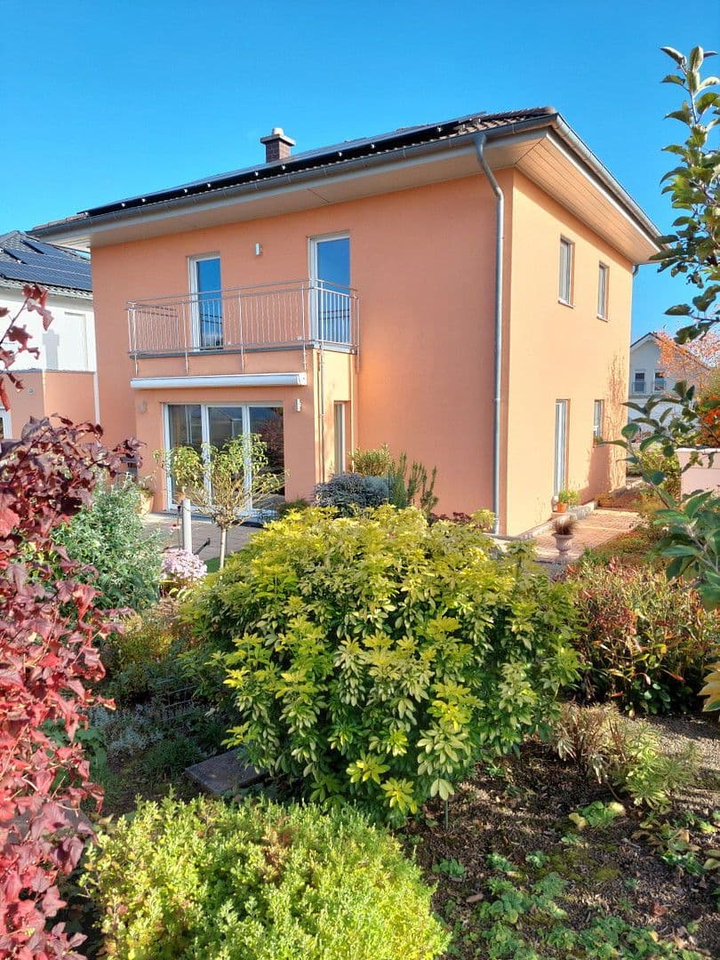 Predaj domu 132 m², pozemek 549 m², Bad Kreuznach, Porýnie-Falcko Predaj domu 132 m², pozemek 549 m², Bad Kreuznach, Porýnie-Falcko