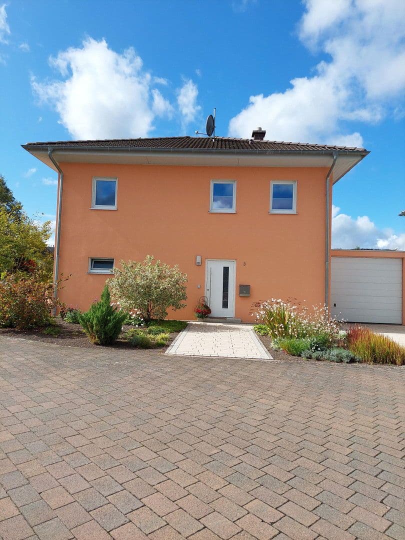 Predaj domu 132 m², pozemek 549 m², Bad Kreuznach, Porýnie-Falcko Predaj domu 132 m², pozemek 549 m², Bad Kreuznach, Porýnie-Falcko