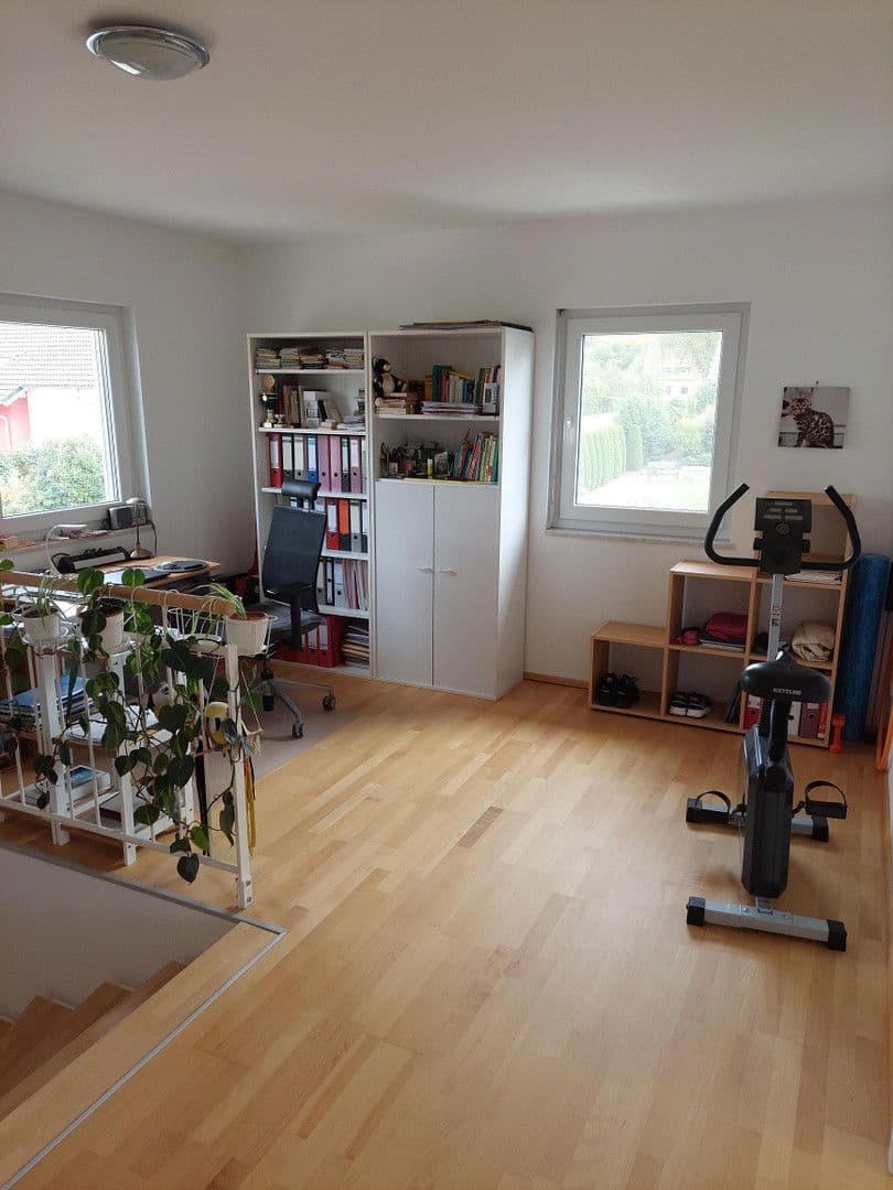 Predaj domu 132 m², pozemek 549 m², Bad Kreuznach, Porýnie-Falcko Predaj domu 132 m², pozemek 549 m², Bad Kreuznach, Porýnie-Falcko