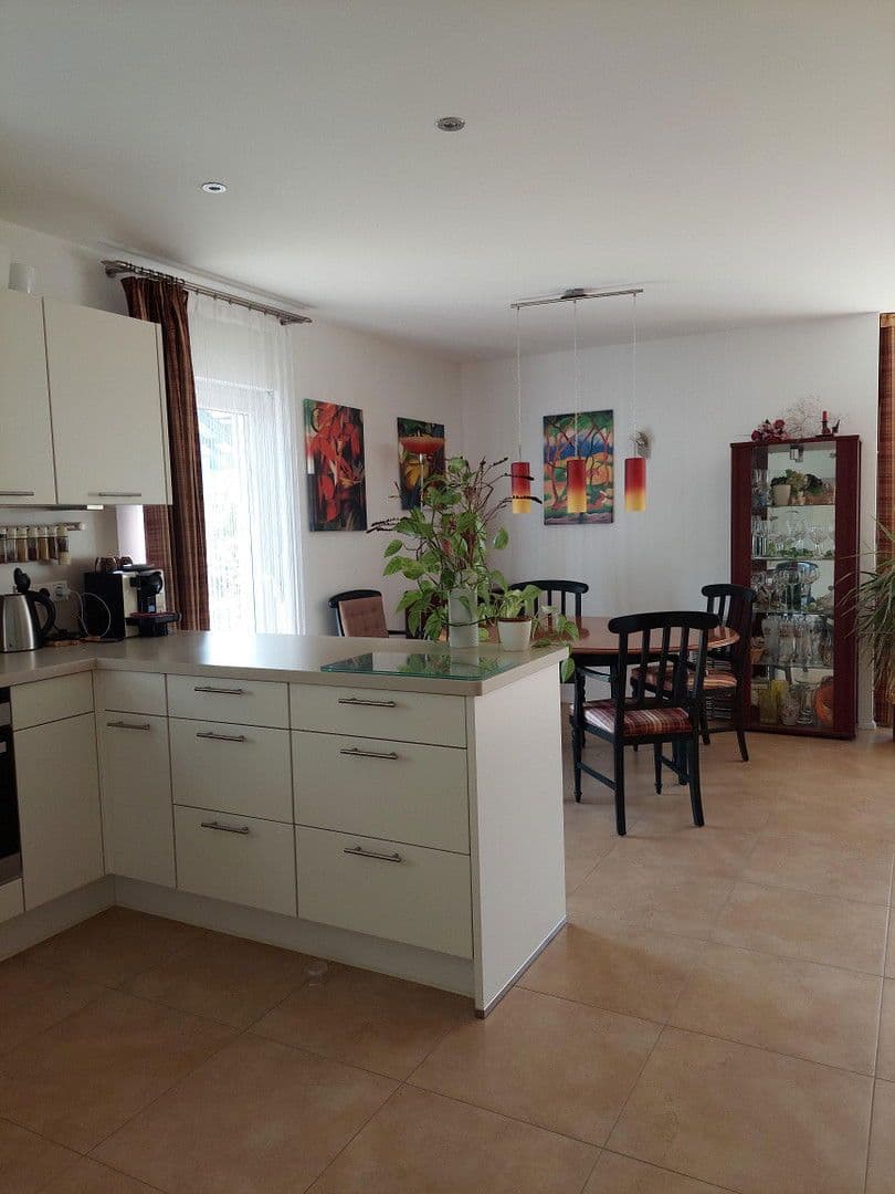 Predaj domu 132 m², pozemek 549 m², Bad Kreuznach, Porýnie-Falcko Predaj domu 132 m², pozemek 549 m², Bad Kreuznach, Porýnie-Falcko