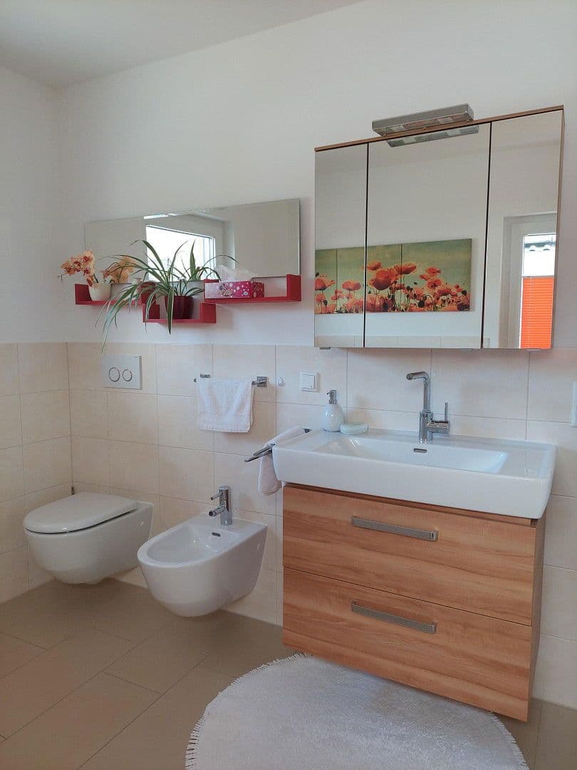 Predaj domu 132 m², pozemek 549 m², Bad Kreuznach, Porýnie-Falcko Predaj domu 132 m², pozemek 549 m², Bad Kreuznach, Porýnie-Falcko