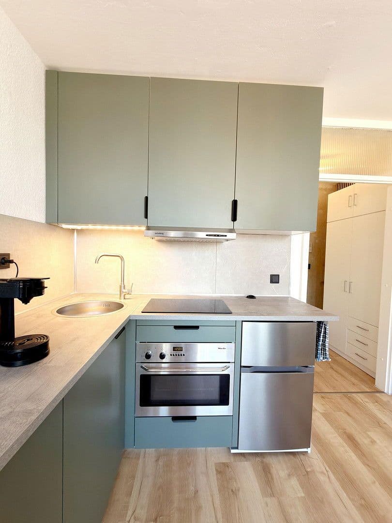 Prenájom bytu 1-izbový 25 m², Bochumer Straße 10, Köln Kalk, Severné Porýnie - Westfálsko Prenájom bytu 1-izbový 25 m², Bochumer Straße 10, Köln Kalk, Severné Porýnie - Westfálsko