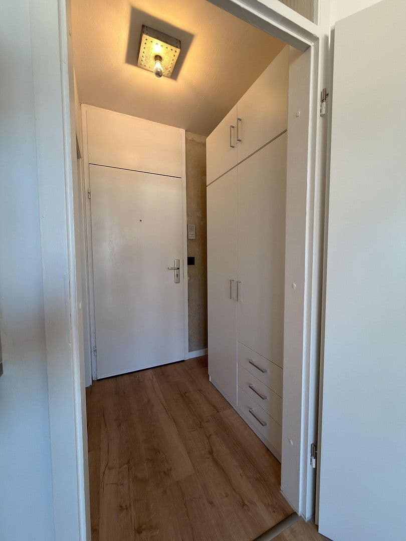 Prenájom bytu 1-izbový 25 m², Bochumer Straße 10, Köln Kalk, Severné Porýnie - Westfálsko Prenájom bytu 1-izbový 25 m², Bochumer Straße 10, Köln Kalk, Severné Porýnie - Westfálsko