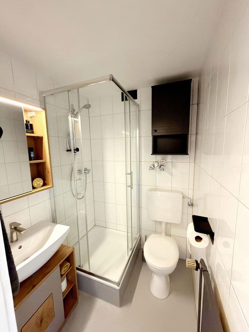 Prenájom bytu 1-izbový 25 m², Bochumer Straße 10, Köln Kalk, Severné Porýnie - Westfálsko Prenájom bytu 1-izbový 25 m², Bochumer Straße 10, Köln Kalk, Severné Porýnie - Westfálsko