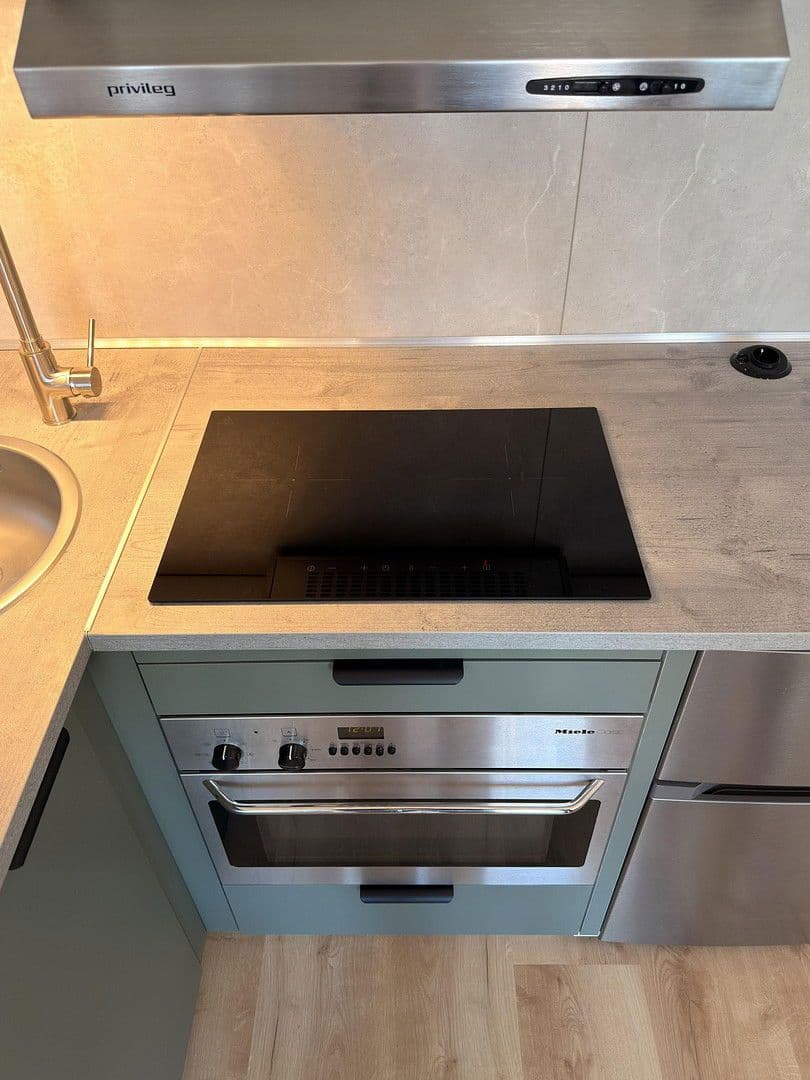 Prenájom bytu 1-izbový 25 m², Bochumer Straße 10, Köln Kalk, Severné Porýnie - Westfálsko Prenájom bytu 1-izbový 25 m², Bochumer Straße 10, Köln Kalk, Severné Porýnie - Westfálsko