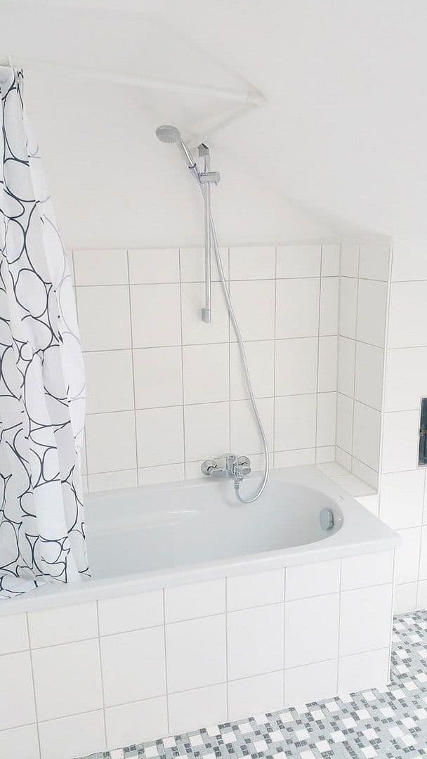 Prenájom bytu 2-izbový 58 m², Bendorf, Porýnie-Falcko Prenájom bytu 2-izbový 58 m², Bendorf, Porýnie-Falcko