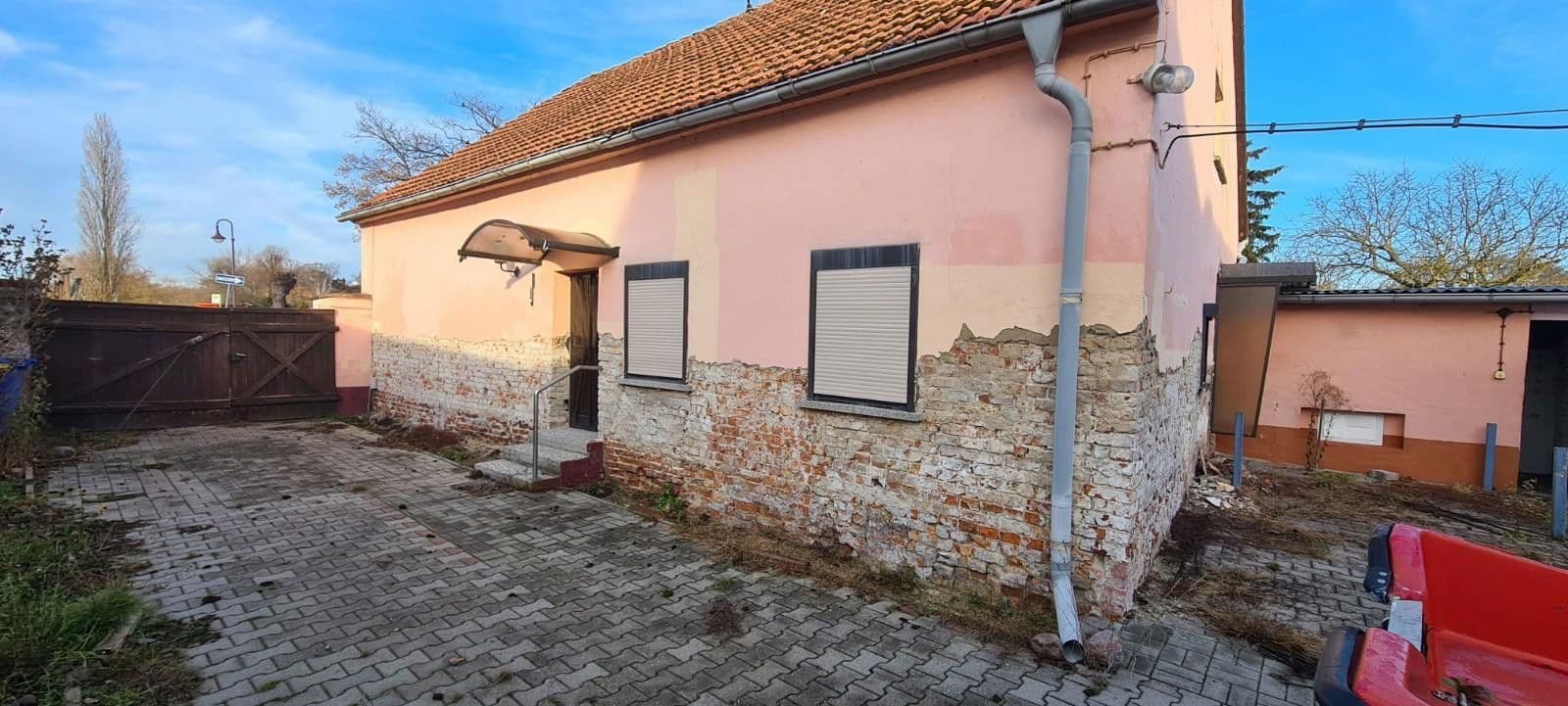 Predaj domu 157 m², pozemek 1.050 m², Dorfstraße 7, Havelsee, Brandenbursko Predaj domu 157 m², pozemek 1.050 m², Dorfstraße 7, Havelsee, Brandenbursko