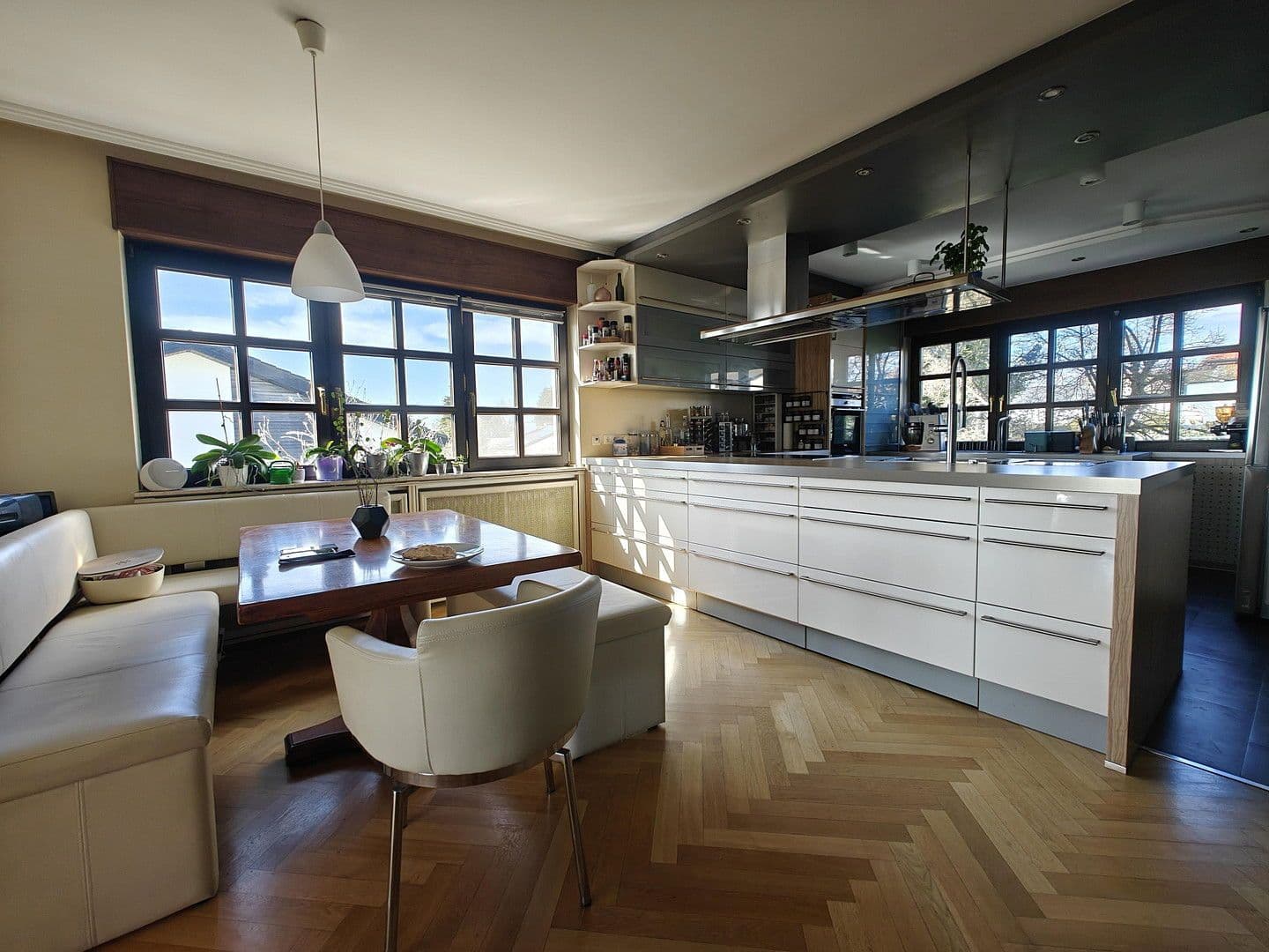 Predaj domu 493 m², pozemek 1.531 m², Glashütten, Hesensko Predaj domu 493 m², pozemek 1.531 m², Glashütten, Hesensko