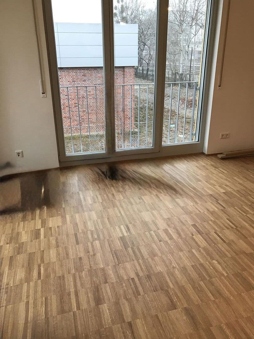 Predaj bytu 4-izbový 82 m², Berlin, Berlín Predaj bytu 4-izbový 82 m², Berlin, Berlín