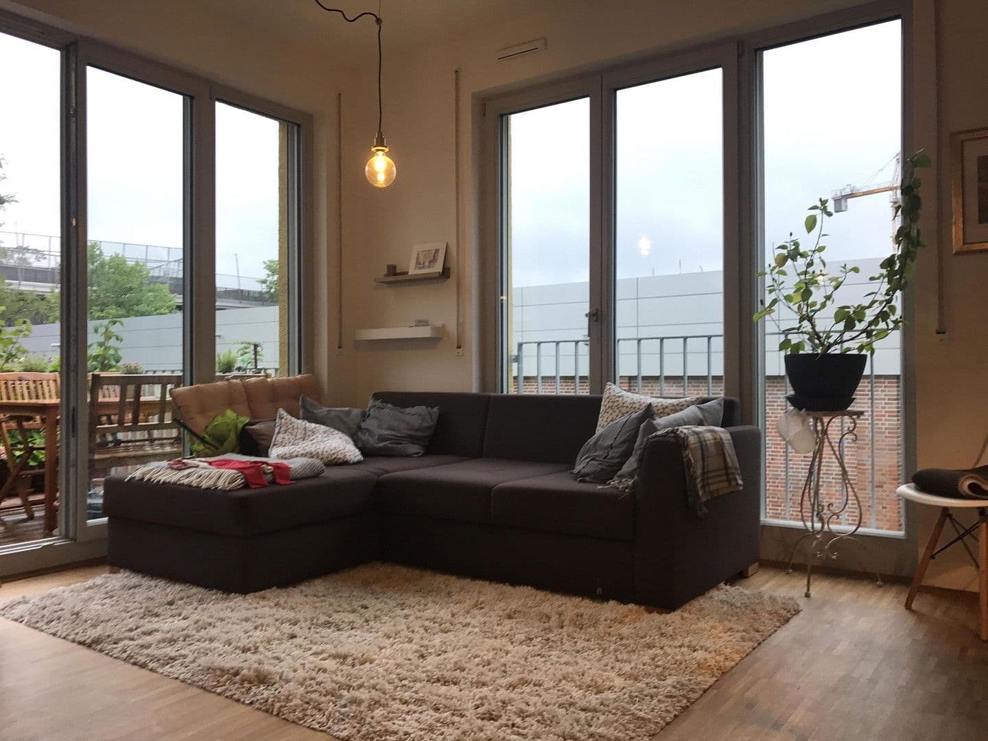 Predaj bytu 4-izbový 82 m², Berlin, Berlín Predaj bytu 4-izbový 82 m², Berlin, Berlín