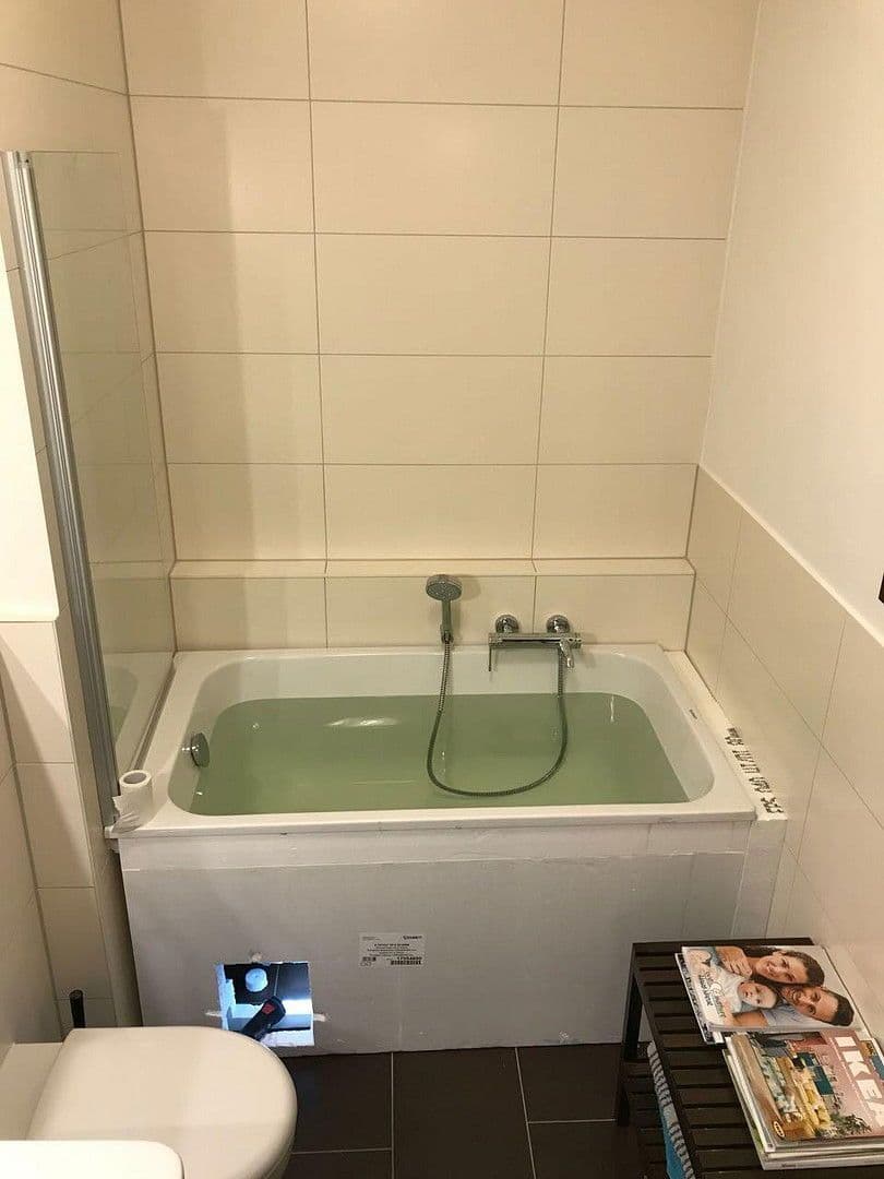 Predaj bytu 4-izbový 82 m², Berlin, Berlín Predaj bytu 4-izbový 82 m², Berlin, Berlín