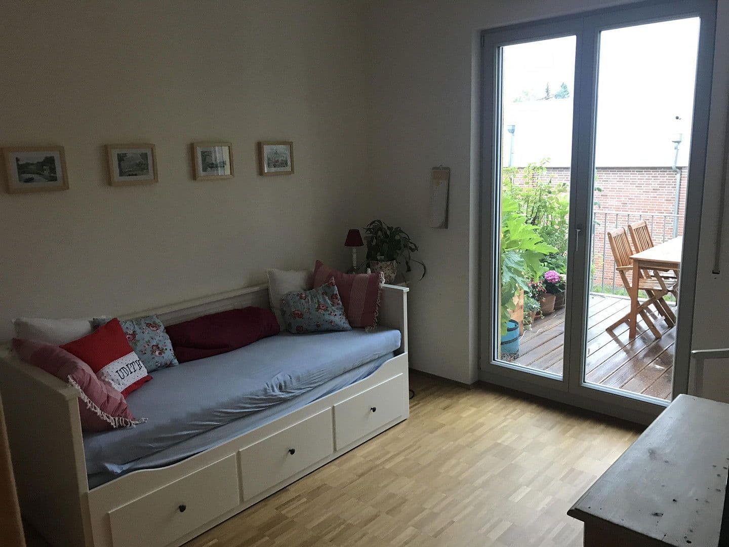 Predaj bytu 4-izbový 82 m², Berlin, Berlín Predaj bytu 4-izbový 82 m², Berlin, Berlín