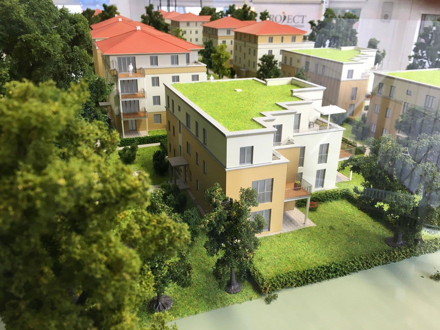 Predaj bytu 4-izbový 82 m², Berlin, Berlín Predaj bytu 4-izbový 82 m², Berlin, Berlín