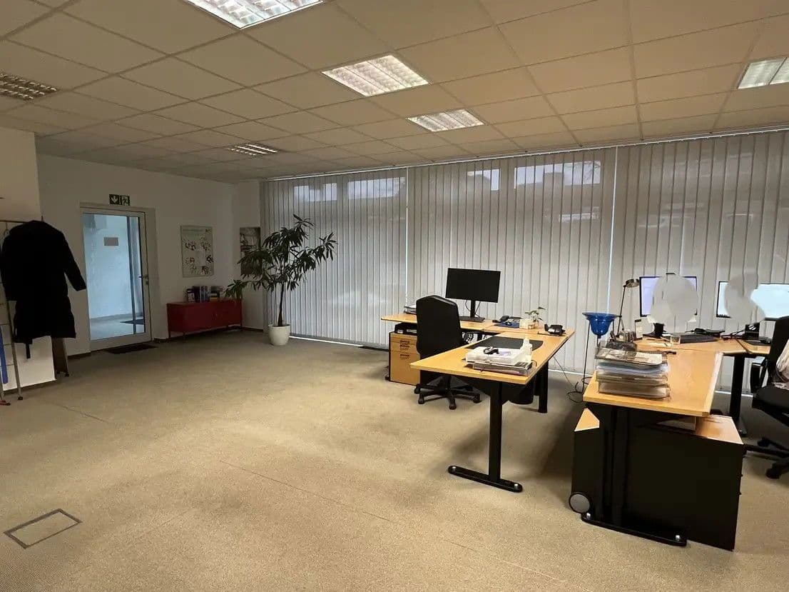 Prenájom kancelárie 187 m², Warburger Straße 99, Paderborn, Severné Porýnie - Westfálsko Prenájom kancelárie 187 m², Warburger Straße 99, Paderborn, Severné Porýnie - Westfálsko