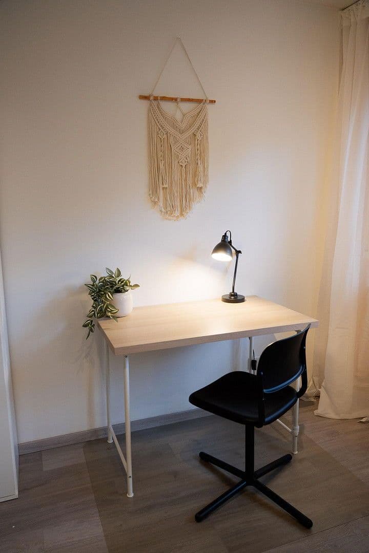 Prenájom bytu 1-izbový 55 m², Fürstenwalde/Spree, Brandenbursko Prenájom bytu 1-izbový 55 m², Fürstenwalde/Spree, Brandenbursko