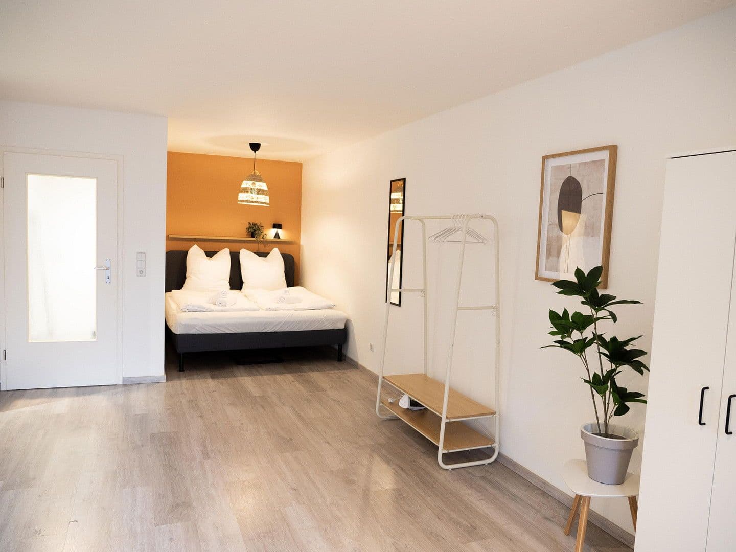 Prenájom bytu 1-izbový 55 m², Fürstenwalde/Spree, Brandenbursko Prenájom bytu 1-izbový 55 m², Fürstenwalde/Spree, Brandenbursko