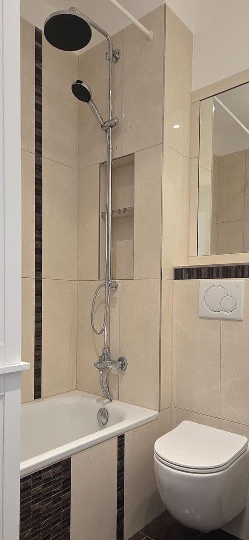 Prenájom bytu 2-izbový 57 m², Köln, Severné Porýnie - Westfálsko Prenájom bytu 2-izbový 57 m², Köln, Severné Porýnie - Westfálsko