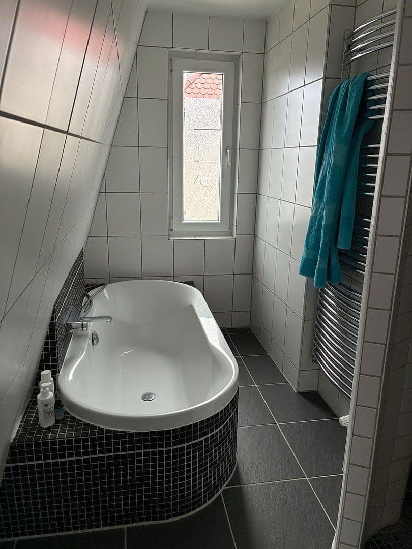 Predaj domu 165 m², pozemek 675 m², Backnang, Bádensko-Wurttembersko Predaj domu 165 m², pozemek 675 m², Backnang, Bádensko-Wurttembersko