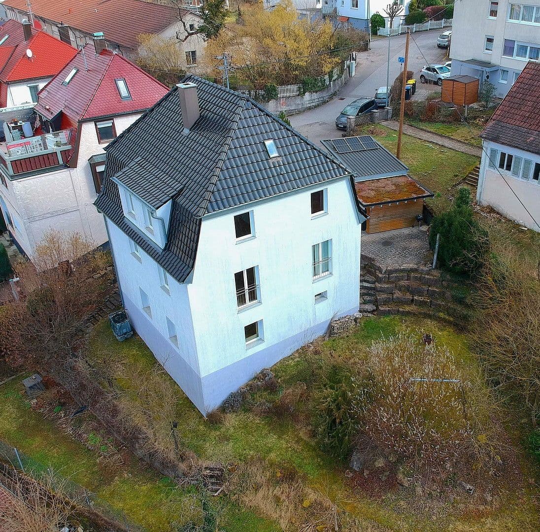 Predaj domu 165 m², pozemek 675 m², Backnang, Bádensko-Wurttembersko Predaj domu 165 m², pozemek 675 m², Backnang, Bádensko-Wurttembersko