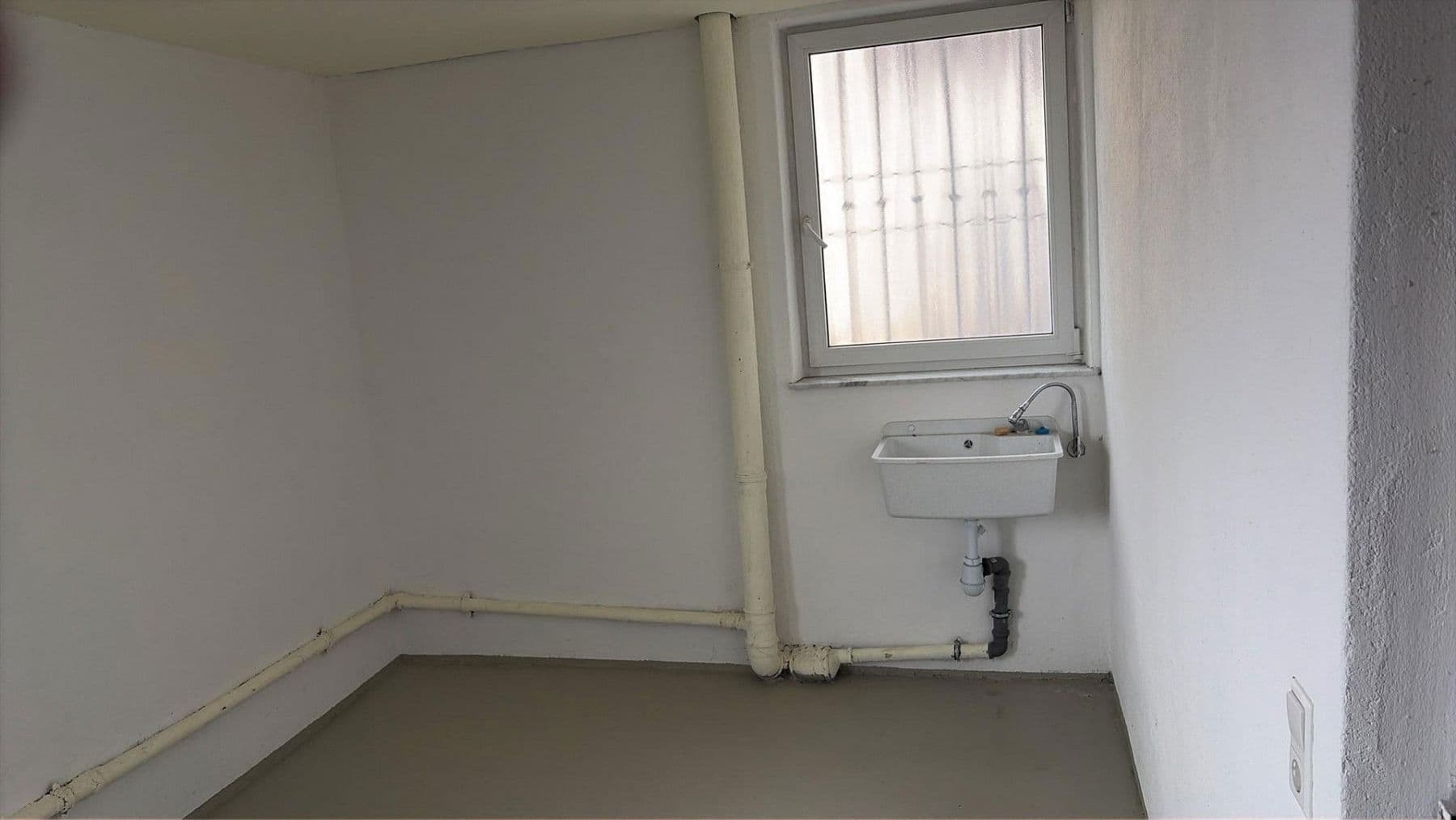 Predaj domu 165 m², pozemek 675 m², Backnang, Bádensko-Wurttembersko Predaj domu 165 m², pozemek 675 m², Backnang, Bádensko-Wurttembersko
