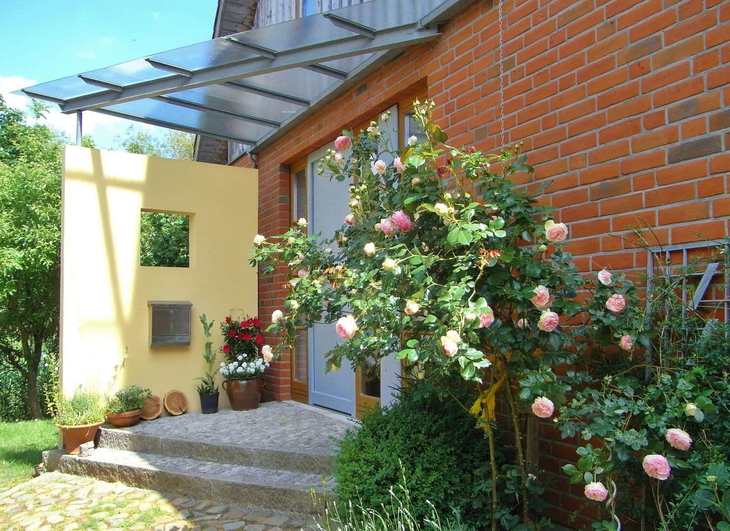 Predaj domu 145 m², pozemek 854 m², Haseldorf, Šlezvicko-Holštajnsko Predaj domu 145 m², pozemek 854 m², Haseldorf, Šlezvicko-Holštajnsko