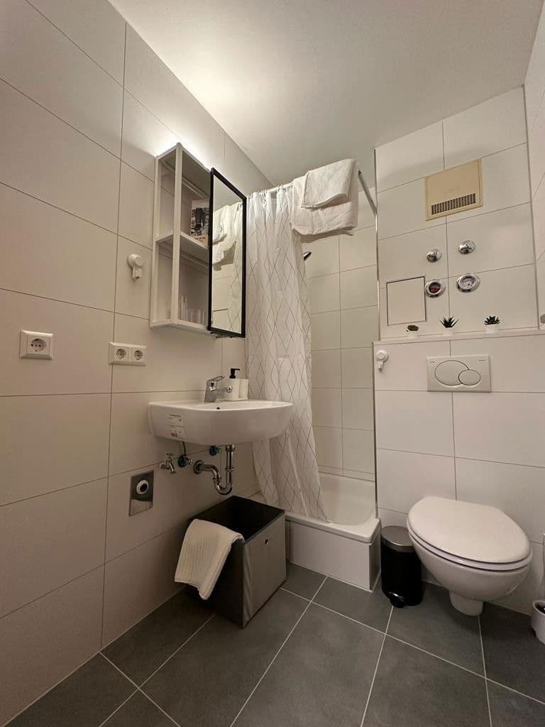 Prenájom bytu 1-izbový 40 m², Emmendingerstr 43, Böblingen, Bádensko-Wurttembersko Prenájom bytu 1-izbový 40 m², Emmendingerstr 43, Böblingen, Bádensko-Wurttembersko