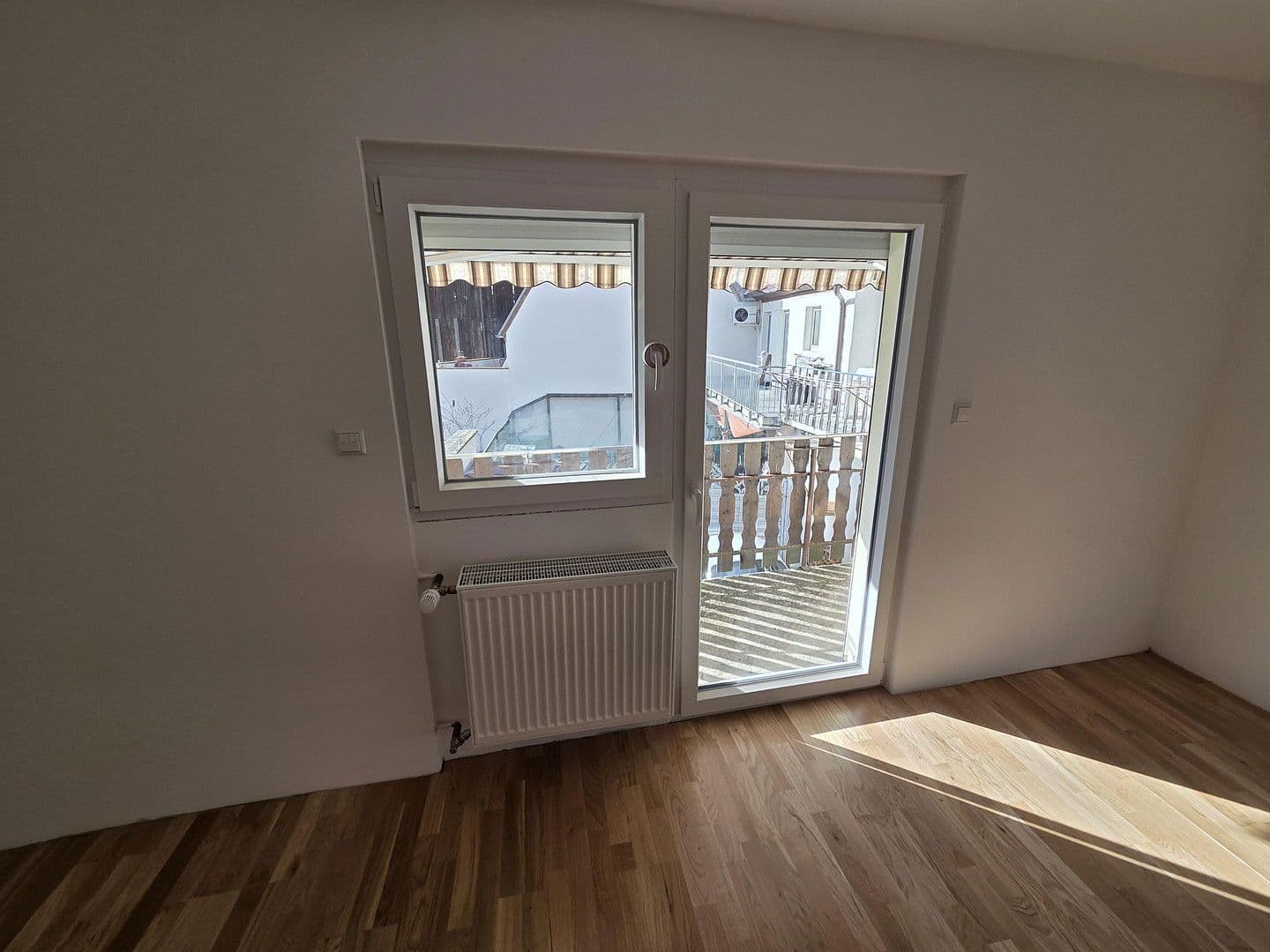 Prenájom bytu 4-izbový 100 m², Akazienstraße 21, Waldsee, Porýnie-Falcko Prenájom bytu 4-izbový 100 m², Akazienstraße 21, Waldsee, Porýnie-Falcko