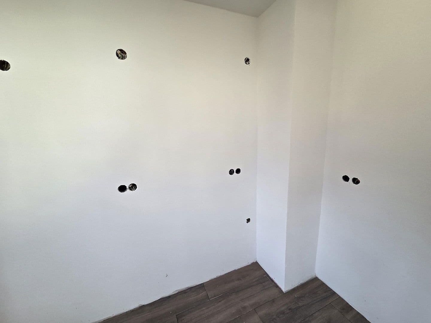 Prenájom bytu 4-izbový 100 m², Akazienstraße 21, Waldsee, Porýnie-Falcko Prenájom bytu 4-izbový 100 m², Akazienstraße 21, Waldsee, Porýnie-Falcko